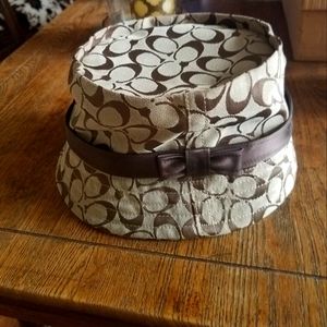 COACH BUCKET HAT